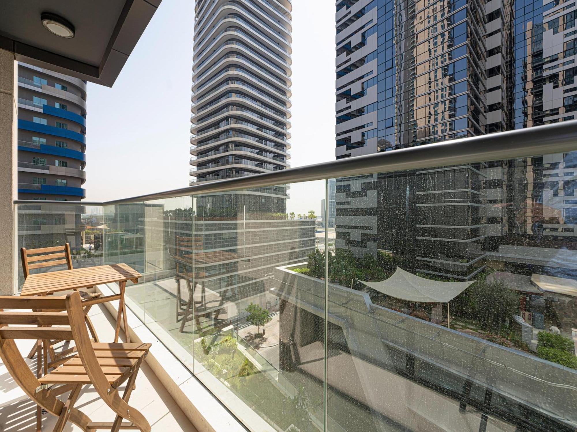 Luxe Apartments Near Dubai Mall Burj Khalifa Pool Gym Parking Екстериор снимка